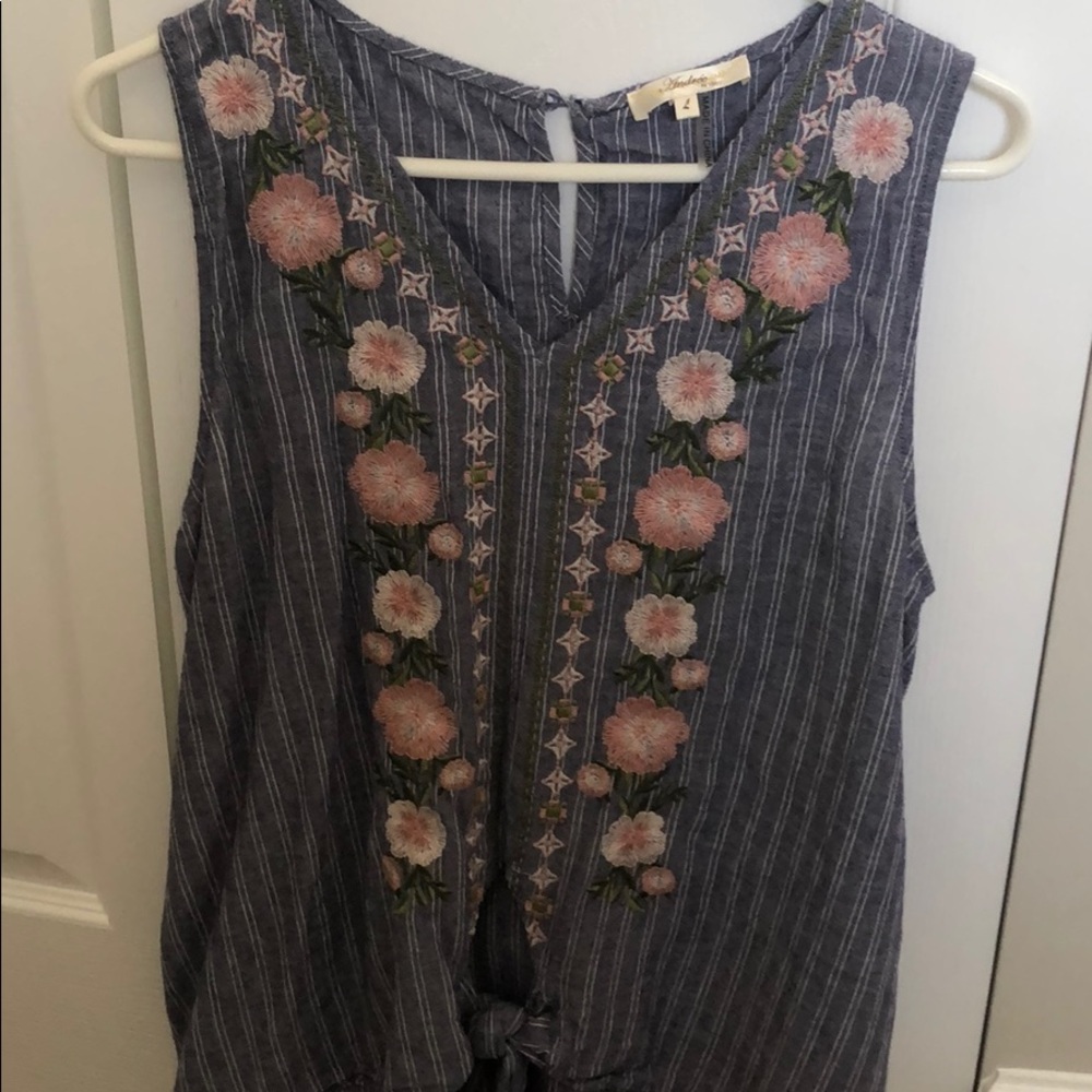 Discount divas top